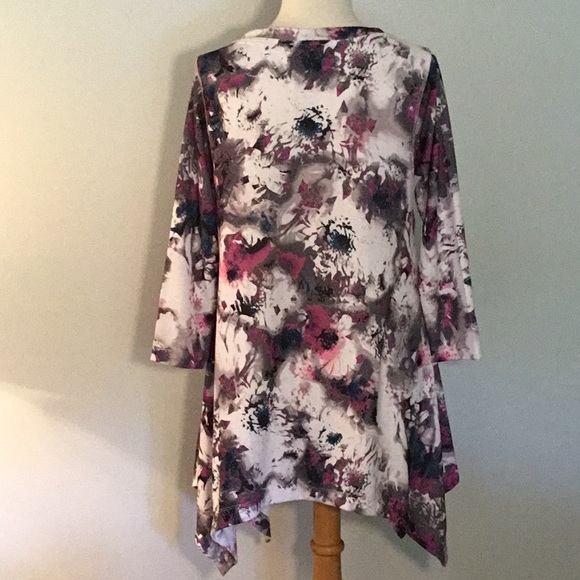 Neiman Marcus Asymmetrical Hem Top, sz S - Picture 3 of 6